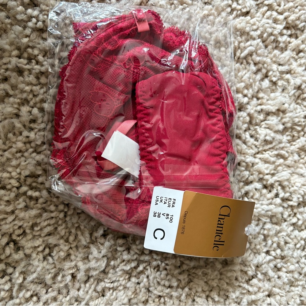 Chantelle Red Lace Bra 38C